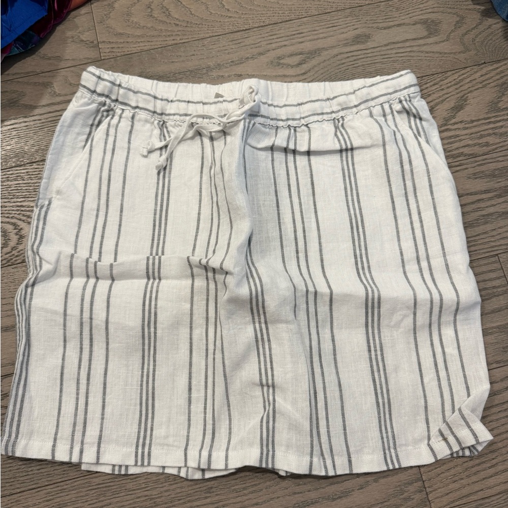 Garnet Hill White and Gray Linen Skirt